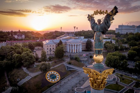 00a8af2e-ukrajina-kyjev-monument-nezavislost-shutterstock_1088907020-scaled